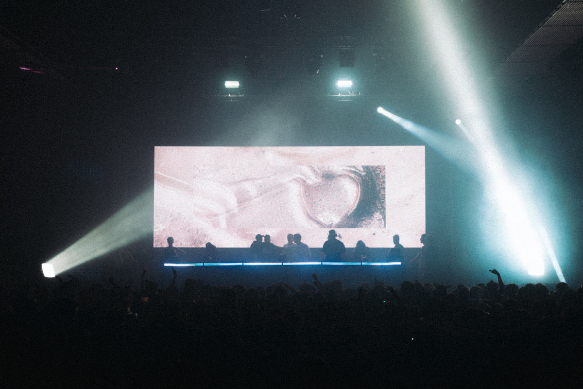 Loading... just a sec